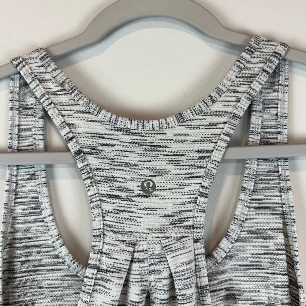 Lululemon White Black Tiger Space Dye Salute to the Sun Athleisure Tank Top 4